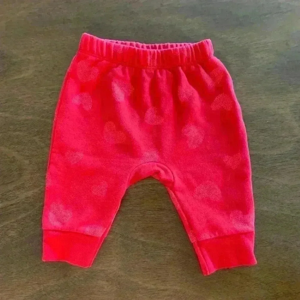Cat & Jack Newborn Baby Valentine Outfit Sweat Shirt & Pants Red 0-3 Months